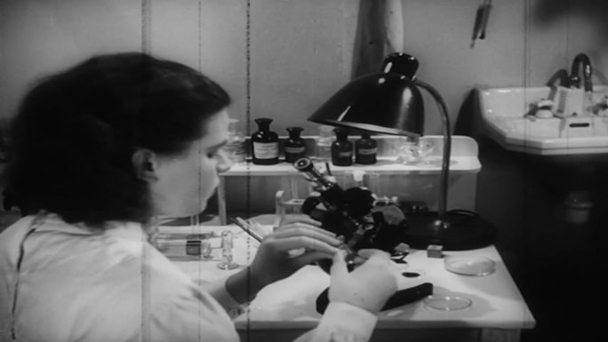 上世纪30年代显微镜细胞检测观察