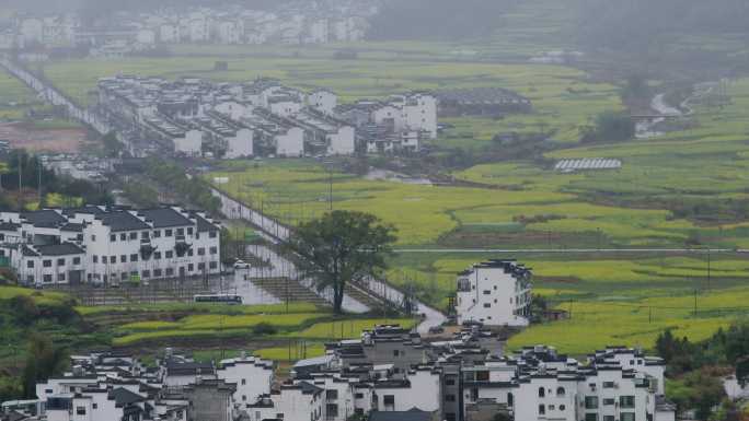 6K婺源篁岭村落烟雨中01