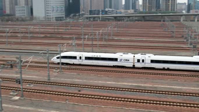 4K原创实拍高铁进站视频素材B