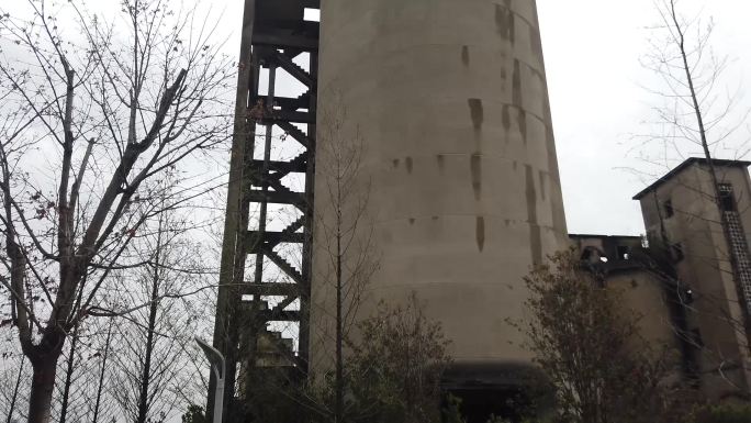 青浦环城水系周边老建筑水泥厂视频元素