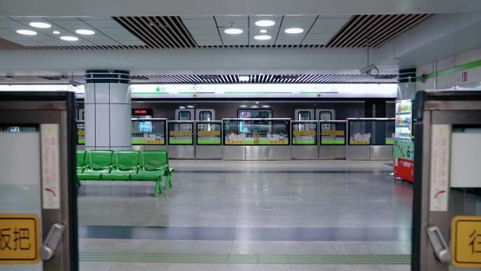 4K原素材-上海空旷地铁场景