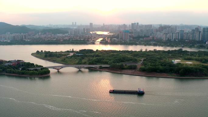 长沙市湘江两岸全景