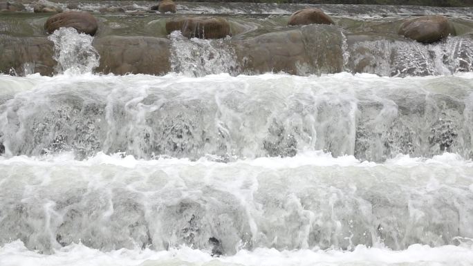 远安沮漳河湿地公园溪流