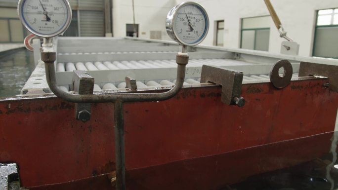 工厂产品浸水实验  防水 测试 压力表