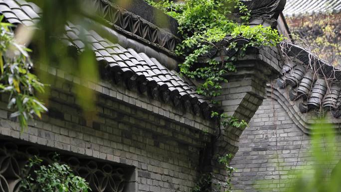 中式古建筑雨景