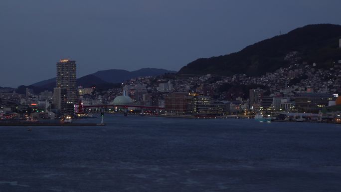 诺唯真喜悦号长崎港夜景