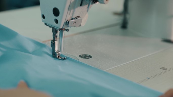 缝制衣服 缝纫机 纺织厂 服装厂