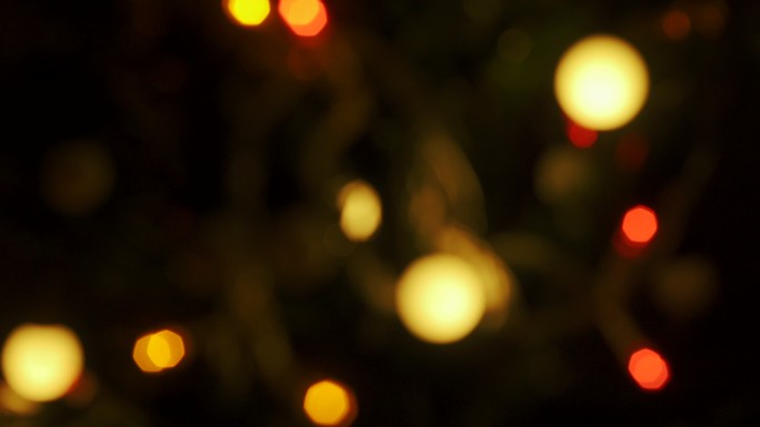 夜晚的圣诞灯浪漫失焦点虚化脱焦跑焦