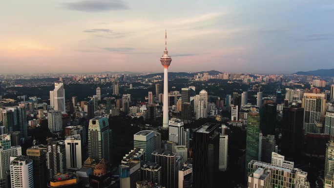 4K航拍马来西亚吉隆坡电视塔