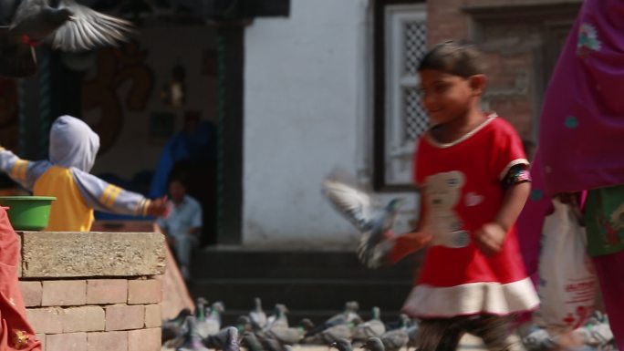 尼泊尔加都 寺庙 广场古迹 街道 人笑脸