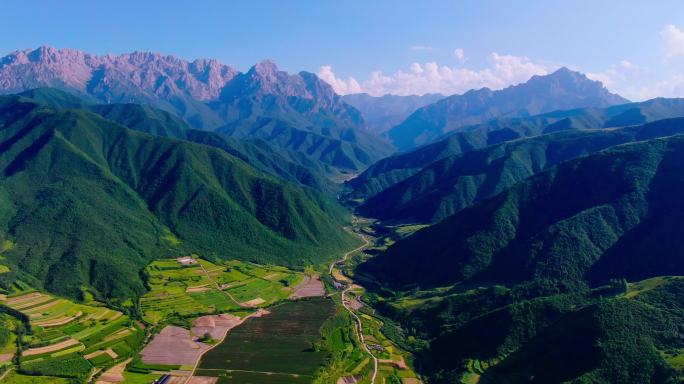 临夏太子山航拍风光