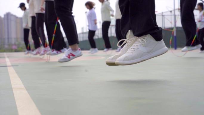 校园生活——体育跳绳