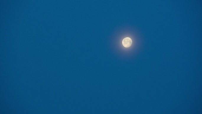 朦胧月亮唯美空镜头