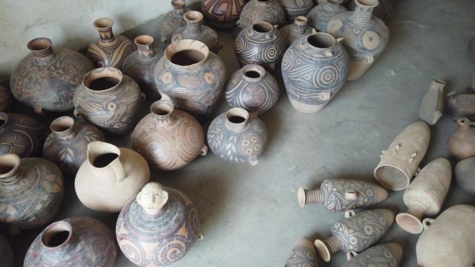 特色民俗村乡村振兴传统工艺陶罐制作马家窑