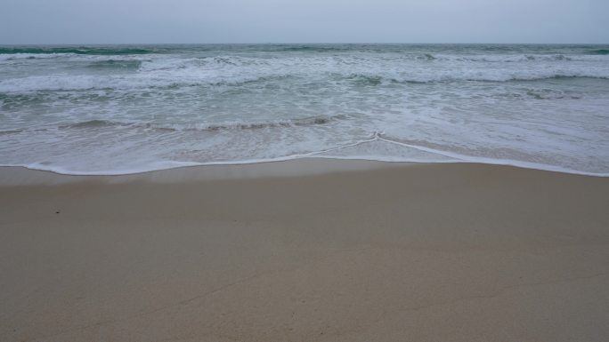 海滩海水