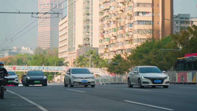 广州先烈中路早高峰车流