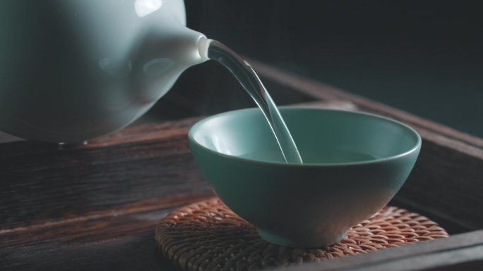 禅意泡茶倒茶沏茶-茶水特写1