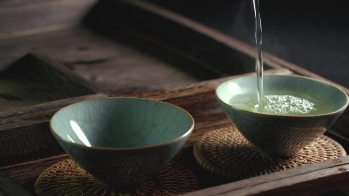 禅意泡茶倒茶沏茶-水柱热气特写画面2