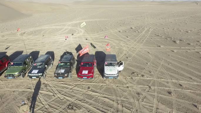 沙漠 越野 汽车  越野汽车 沙丘