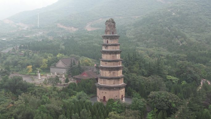 航拍峰峰响堂山