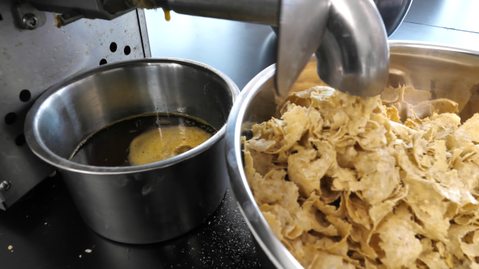 苯扎豆油过程榨豆油