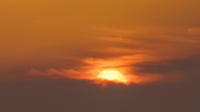 天空旭日东升 天边日出晨曦