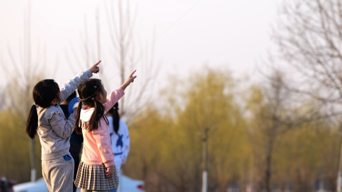 [4k超清】春天儿童玩耍放风筝