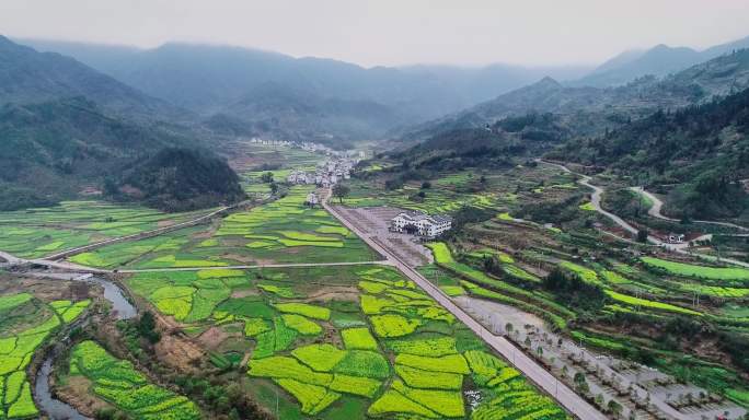 4K航拍婺源篁岭山谷村庄田园08