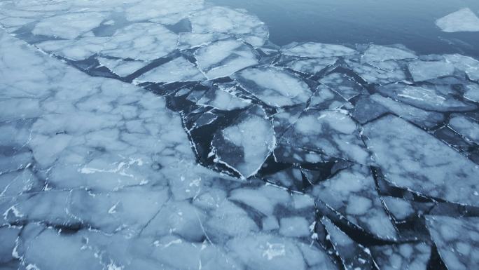 无人机视角下的浮冰