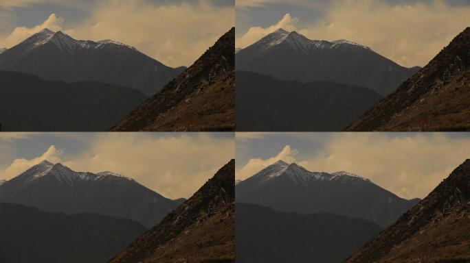 西藏 高原 雪山 线 山林 蓝天白云