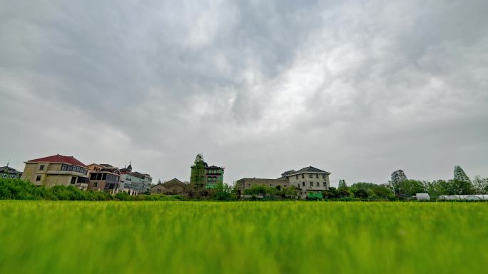 农村田间雷阵雨来临前延时