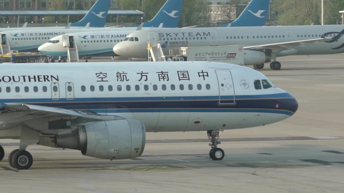 北京首都国际机场飞机起落