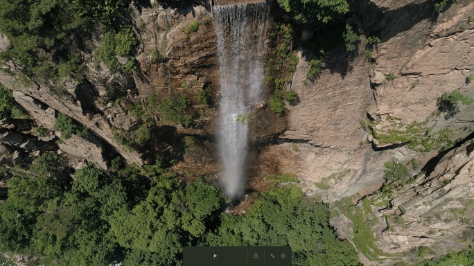 瀑布彩虹悬崖峭壁河流小溪青山绿水航拍4K