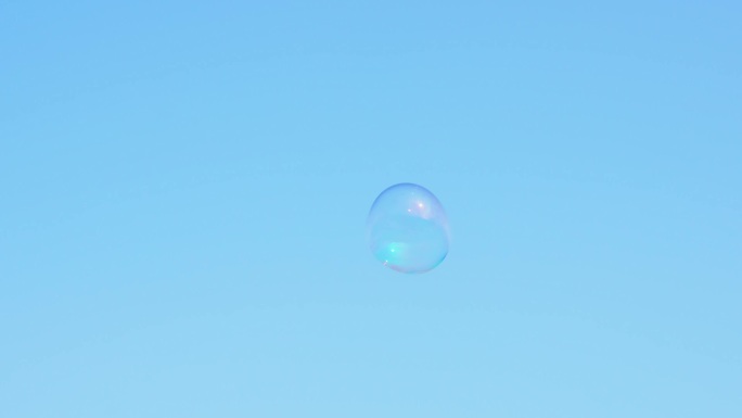 泡泡在空中飞舞