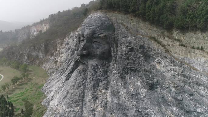 襄阳伏羲摩崖石刻雕像11