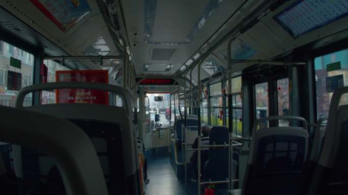 4K济南空旷的公交车空境