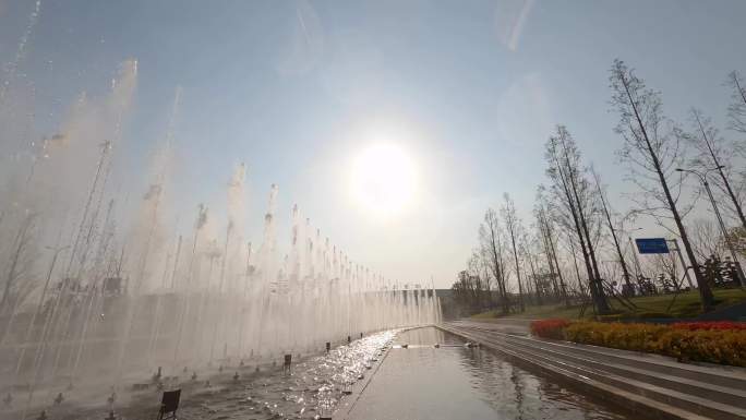 扬州火车东站音乐喷泉穿越机实拍
