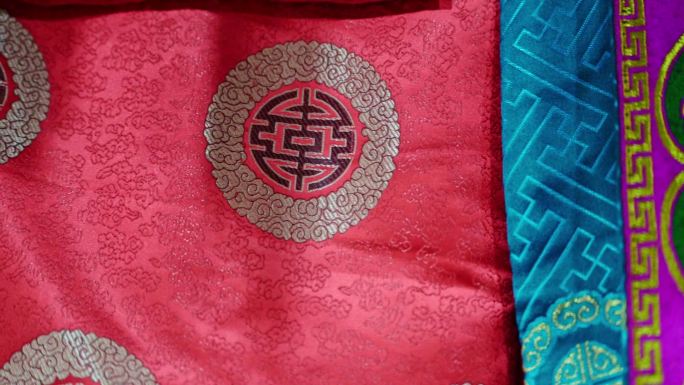 中国传统特色藏服藏族服饰制作