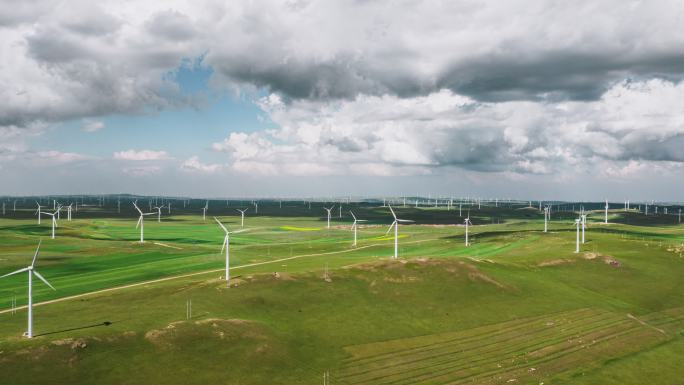 大草原风力发电场绿色清洁能源发电机