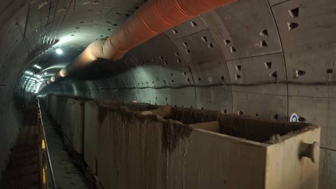 地铁建设 地铁隧道施工 盾构机掘进