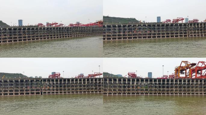 长江边货运码头