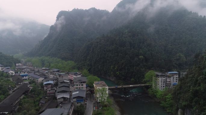 4K航拍湘西山区云雾03