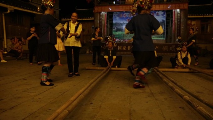 侗族竹竿舞 跳竹竿舞 跳竹竿 侗族文化
