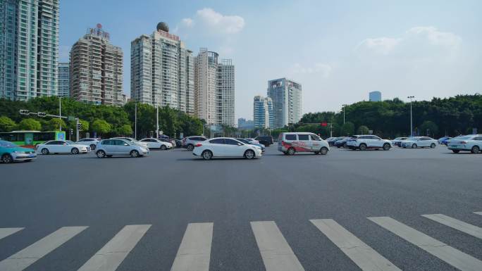 广西南宁民族大道街景