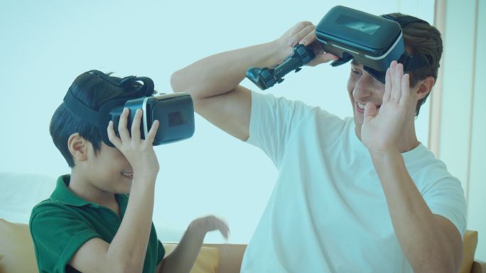 虚拟现实踢腿训练VR眼镜AR游戏亲子活动