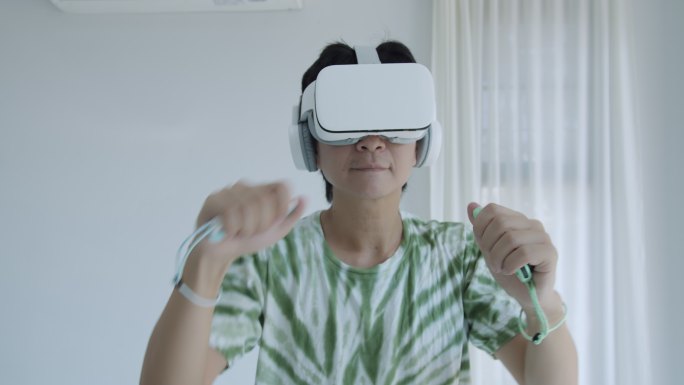 体验VR的人AR眼镜3d眼睛未来生活