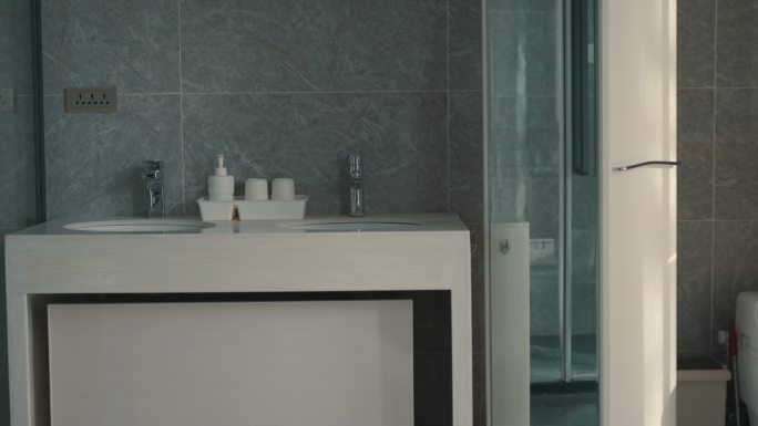 浴室空间实拍展示视频素材洗手间