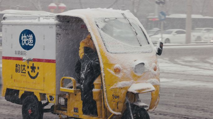 北京风雪中外卖快递骑手 慢动作升格