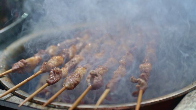 夜市美食小吃烧烤特写视频