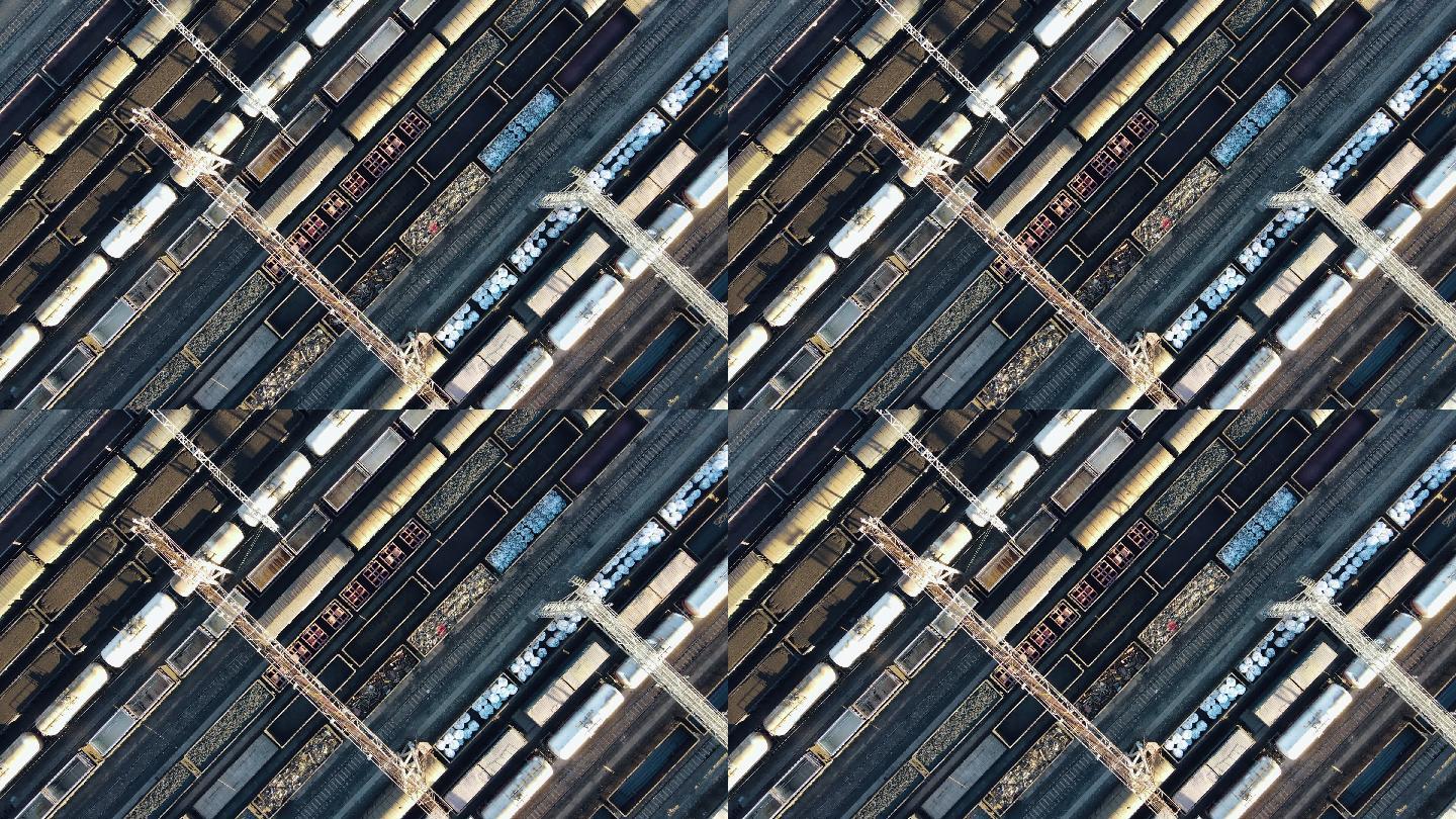 货运列车和火车站鸟瞰图